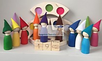 Игрушки развивающие многофункциональные торговой марки «Академия Детства» "Календарь с гномами."